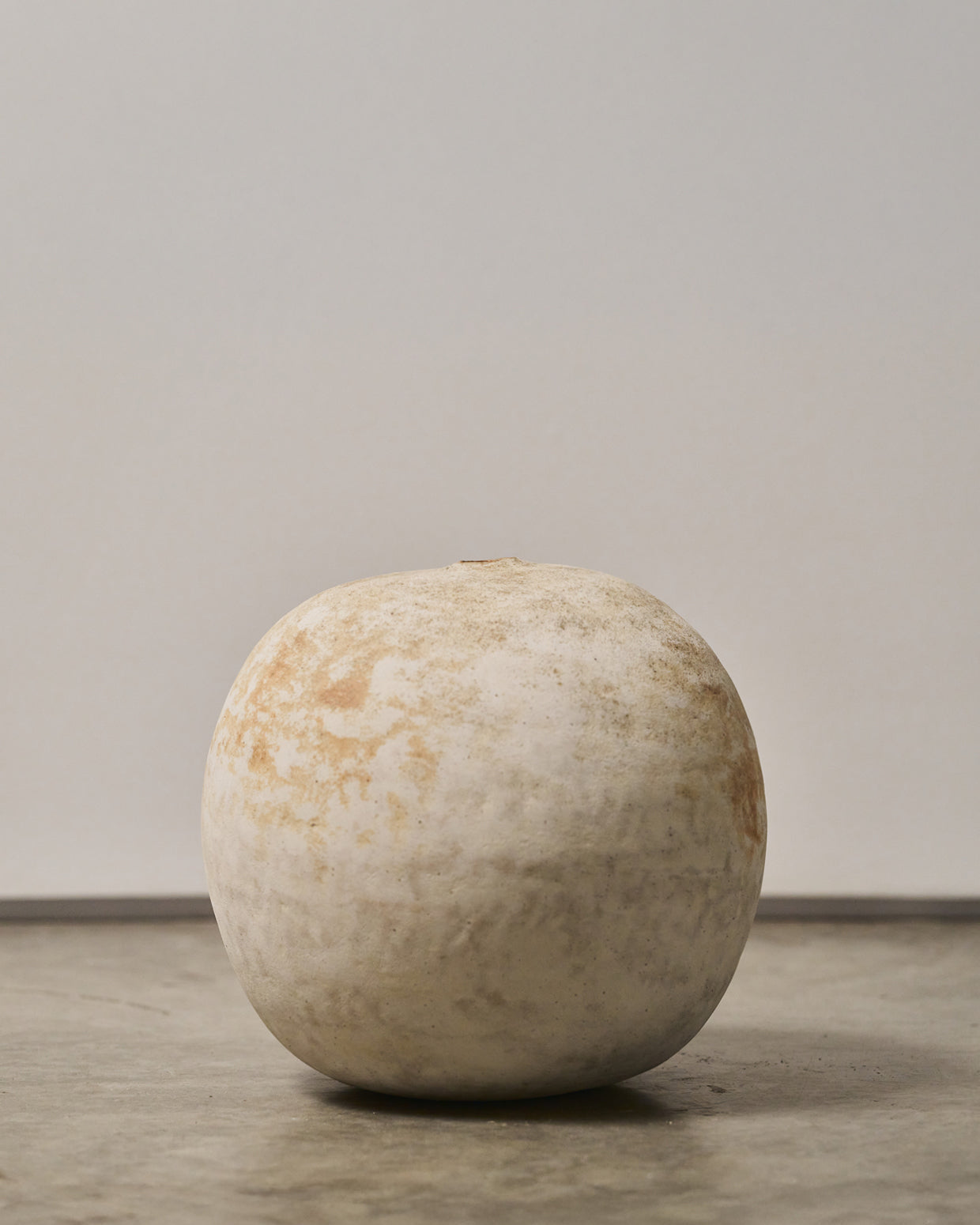 Yoshimitsu Ishihara, Rust Round Vessel, 2023 (YI2436)