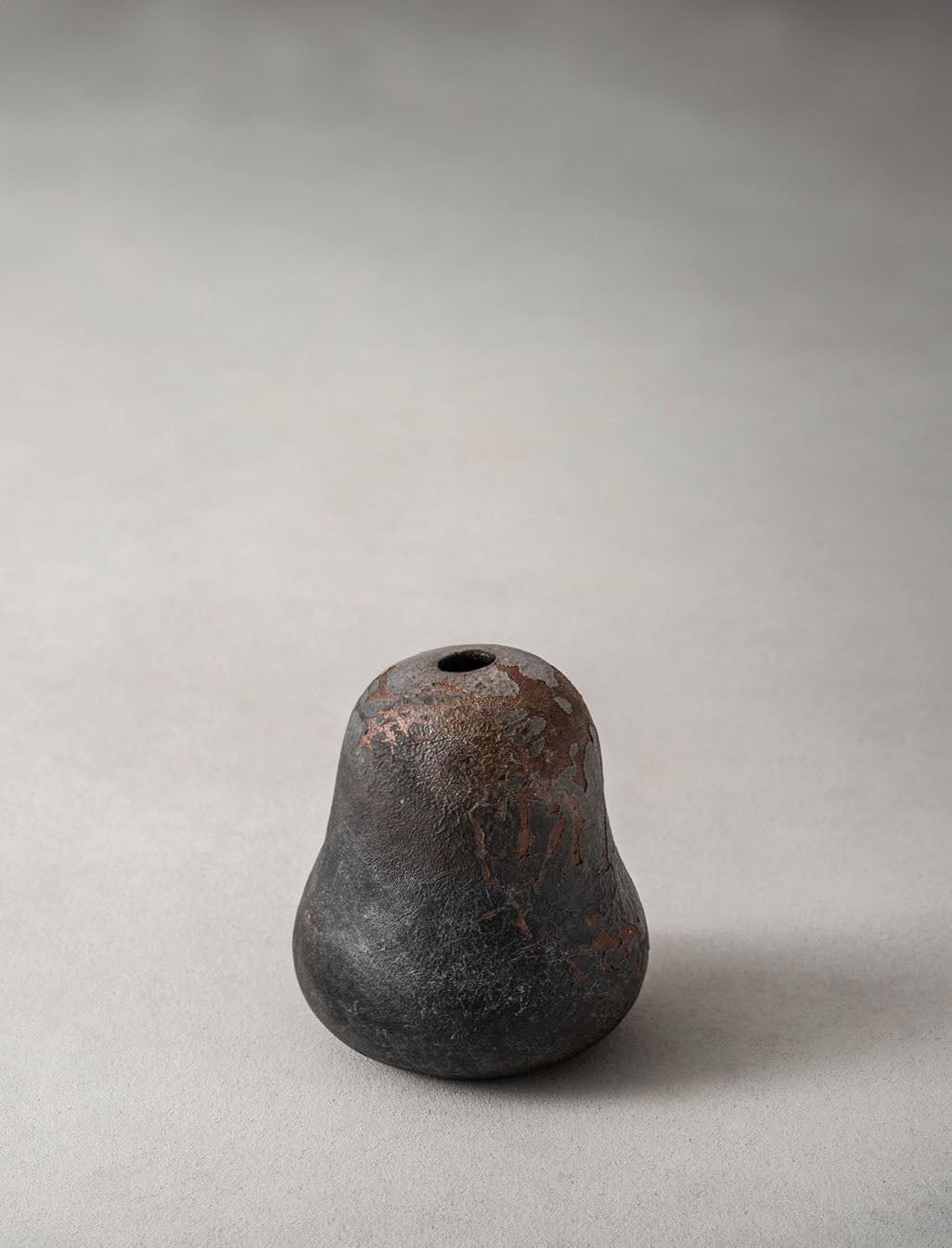 Yoshimitsu Ishihara, 'Stomach' Carbonized Vessel, 2022 (YI2411)