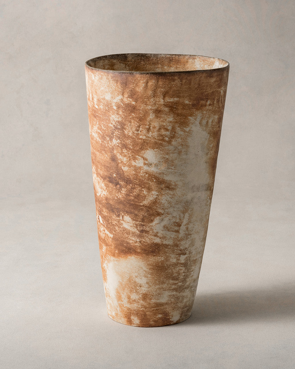 Yoshimitsu Ishihara, 'Akasabi' Rust Tall Vessel, 2021 (YI2401)