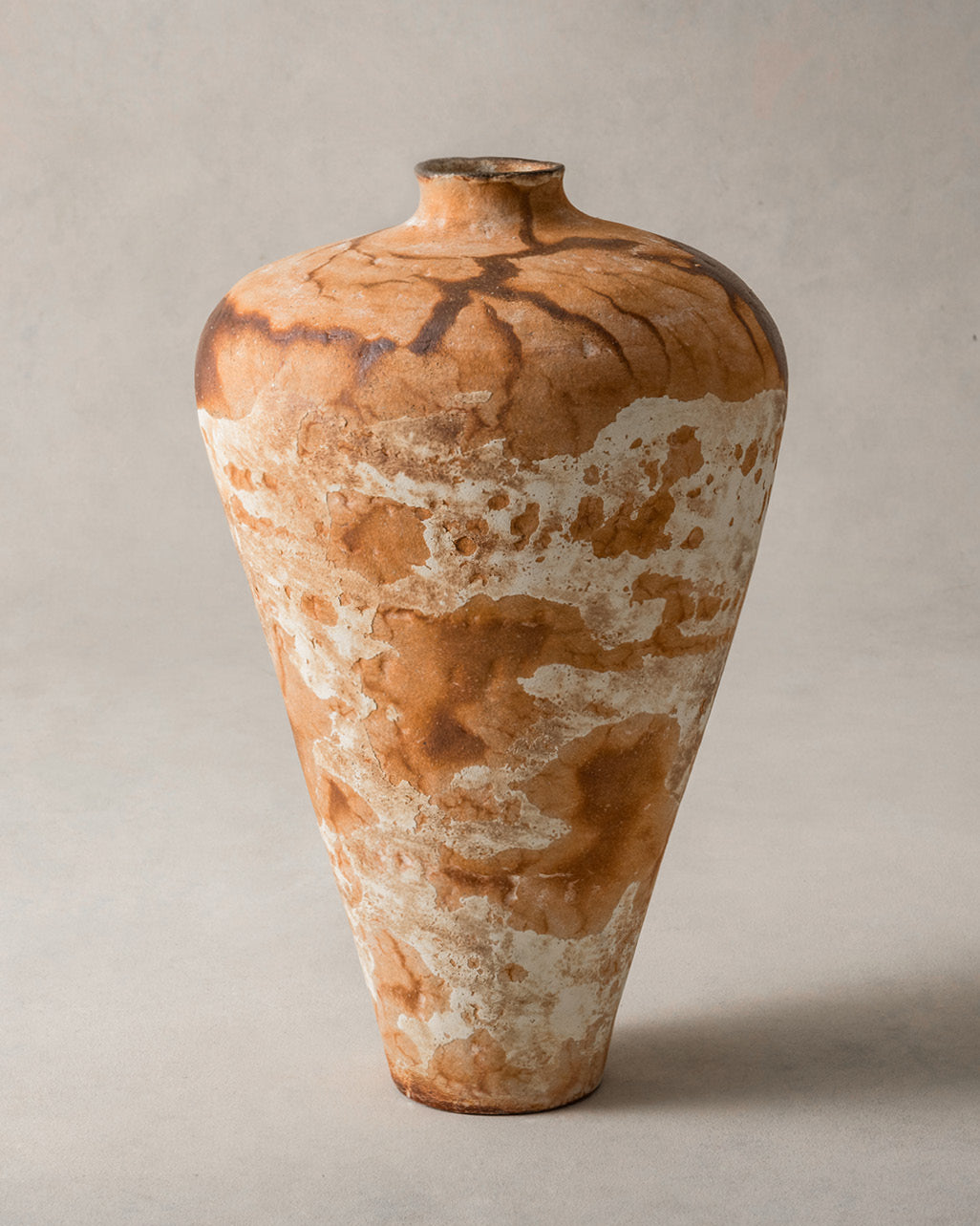 Yoshimitsu Ishihara, 'Hi-iro' Rust Tall Jar, 2022 (YI2415)