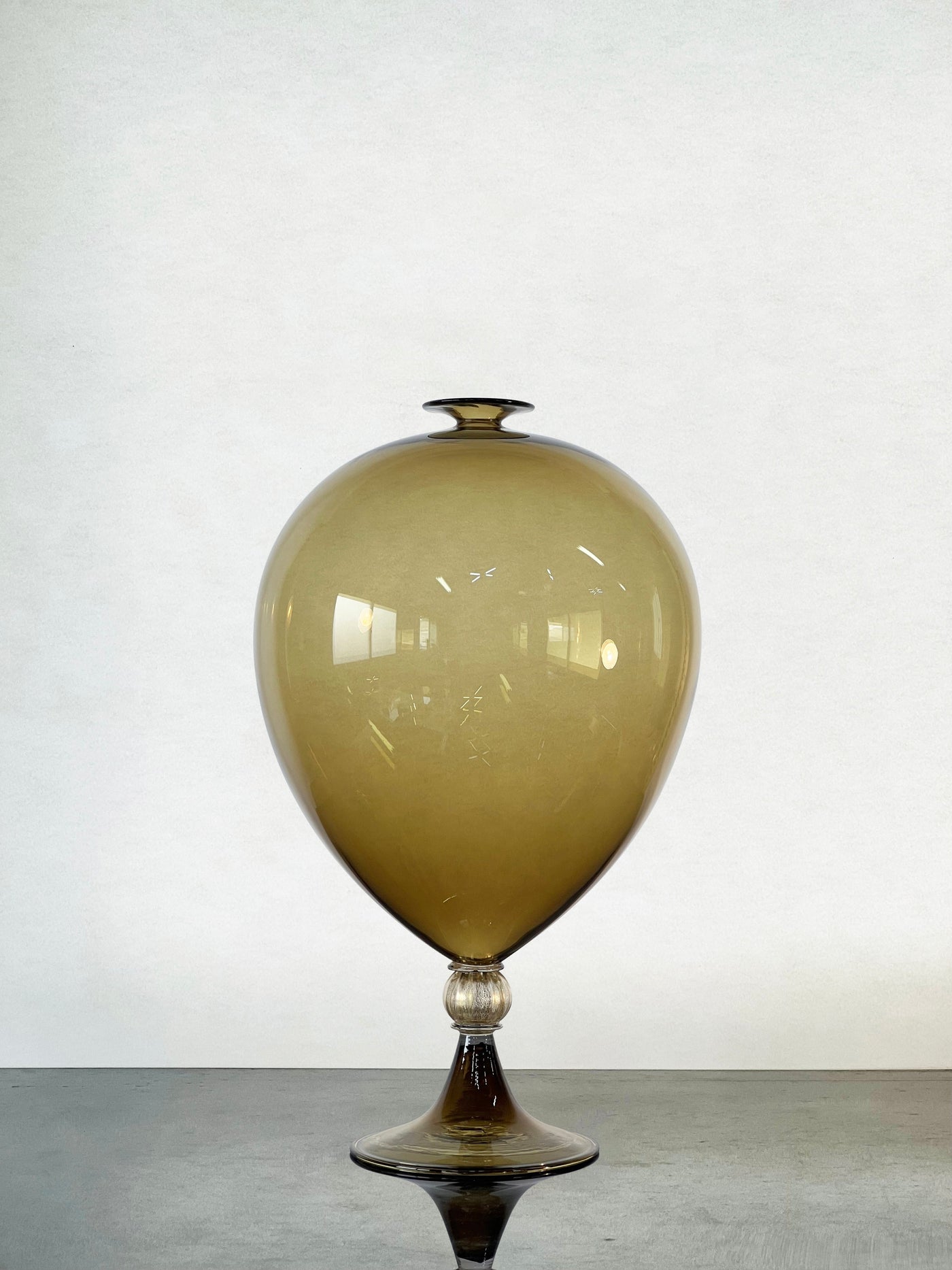 Hyunsung Cho Olive Green Ball Vase 2023 (HCVV14)