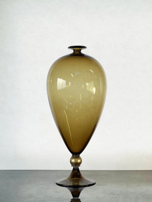Hyunsung Cho Olive Green Medium Vase No.1, 2023 (HCVV15)