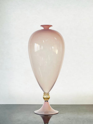 Hyunsung Cho Pink Medium Vase No.1, 2023 (HCVV16)