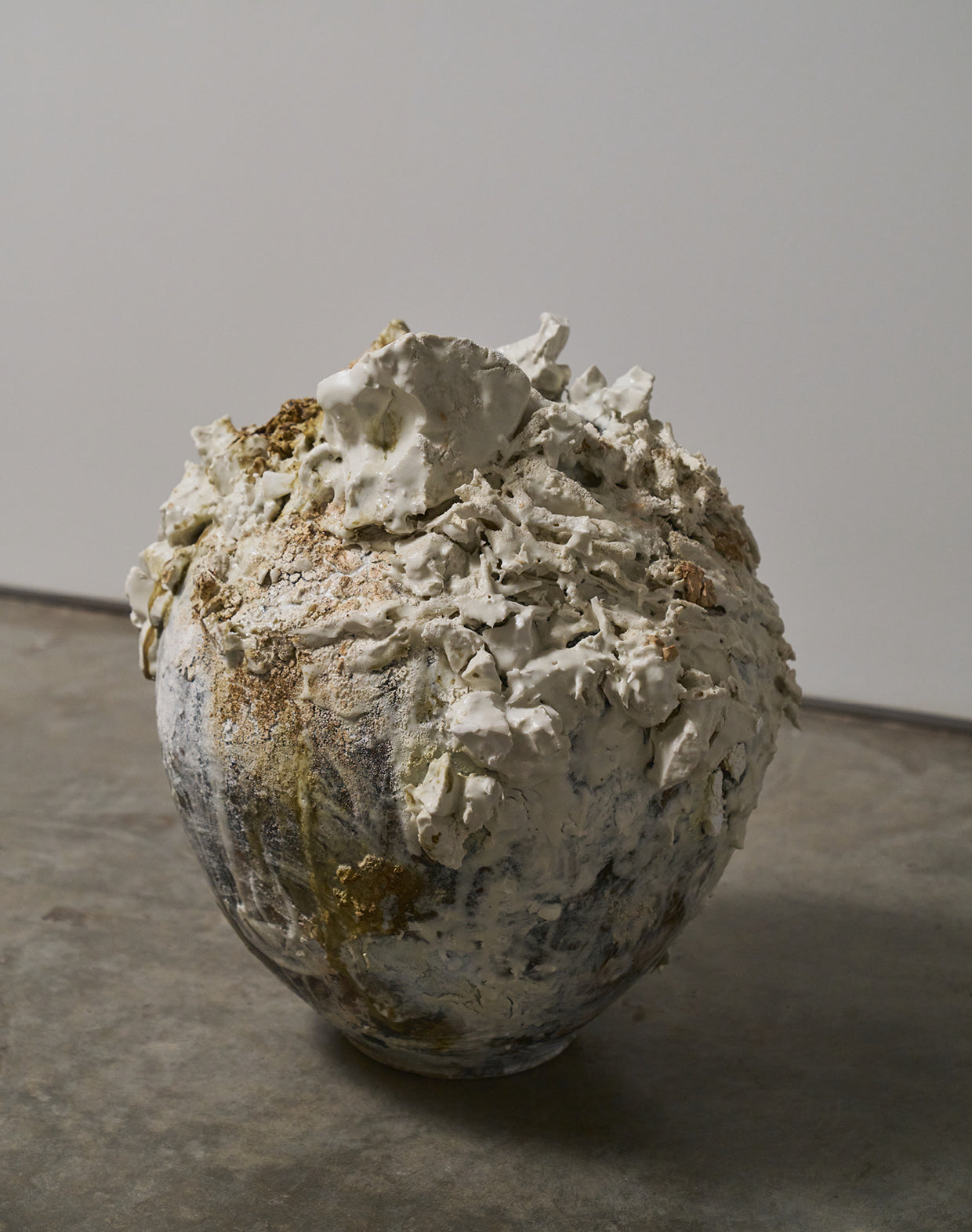 Akiko Hirai Medium Dormant Moon Jar (AH2404)