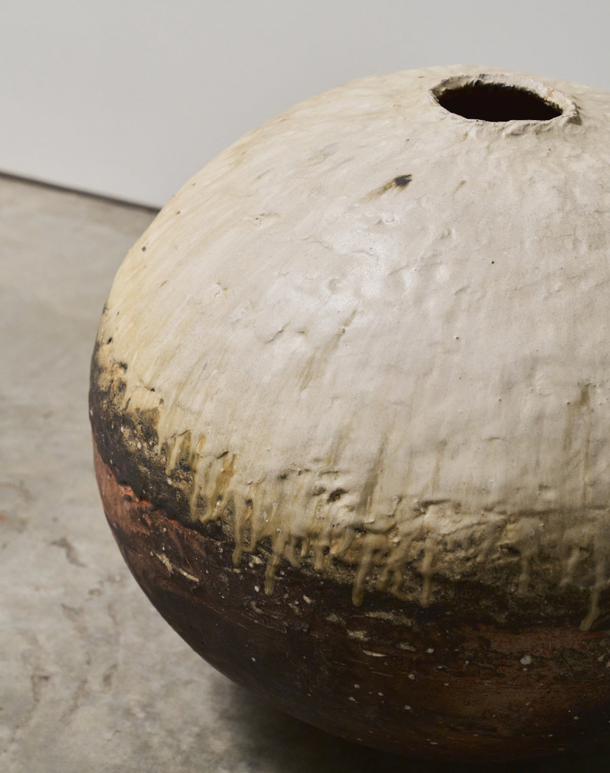 Casey Zablocki, Large Moon Jar, 2023 (CZEA01)