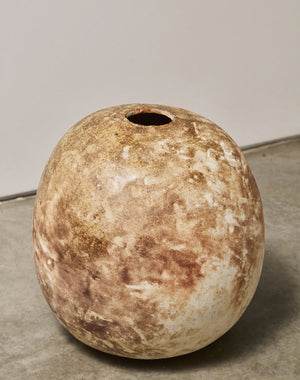 Yoshimitsu Ishihara, Rust Round Vessel with Ash, 2022 (YI2407)