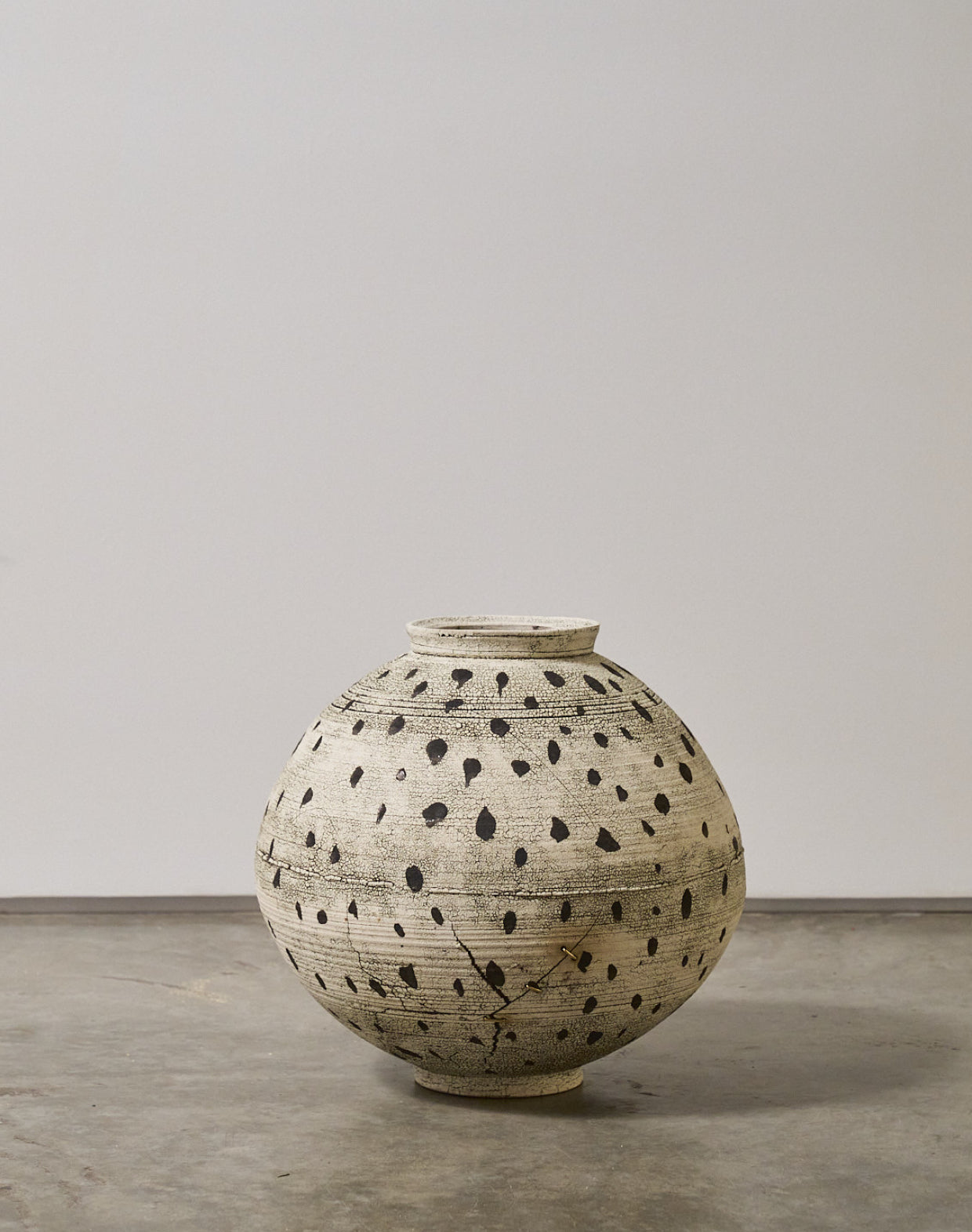 Kansai Noguchi, Moon Jar, 2025 (KN2502)