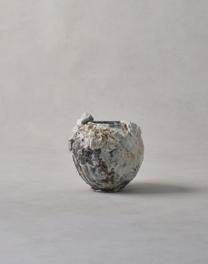 Akiko Hirai 'Small Moon Jar No.03, 2025' (AH2517)