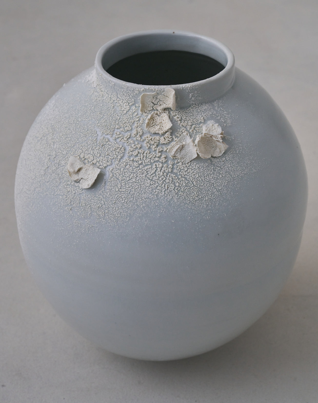 Akiko Hirai 'Mon-Shiro-Cho Butterfly Moon Jar No.01, 2025' (AH2566)