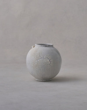 Akiko Hirai 'Mon-Shiro-Cho Butterfly Moon Jar No.02, 2025' (AH2567)