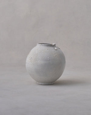 Akiko Hirai 'Mon-Shiro-Cho Butterfly Moon Jar No.03, 2025' (AH2568)