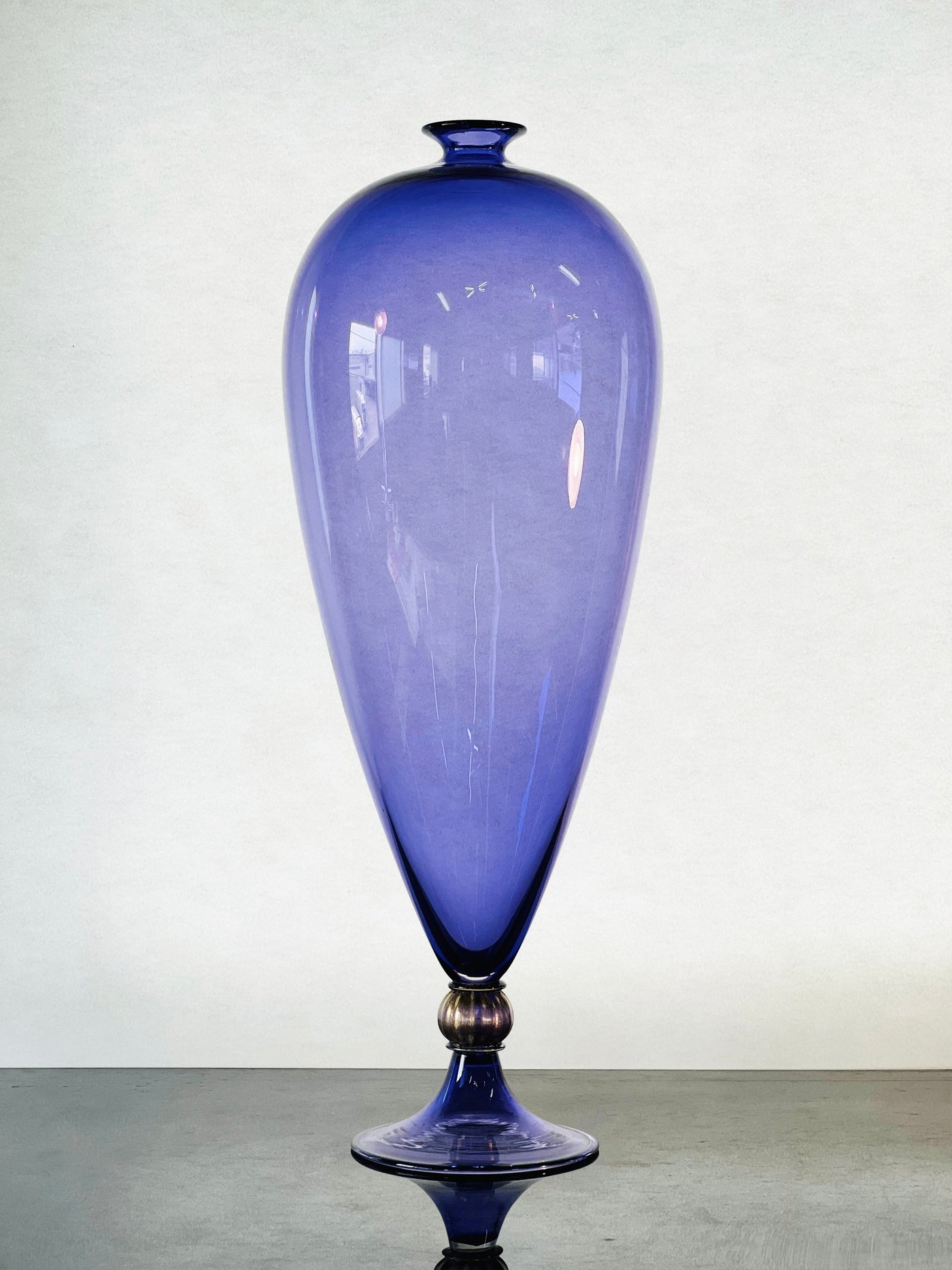 Hyunsung Cho Hyacinth Violet Vase 2023 (HCVV02)