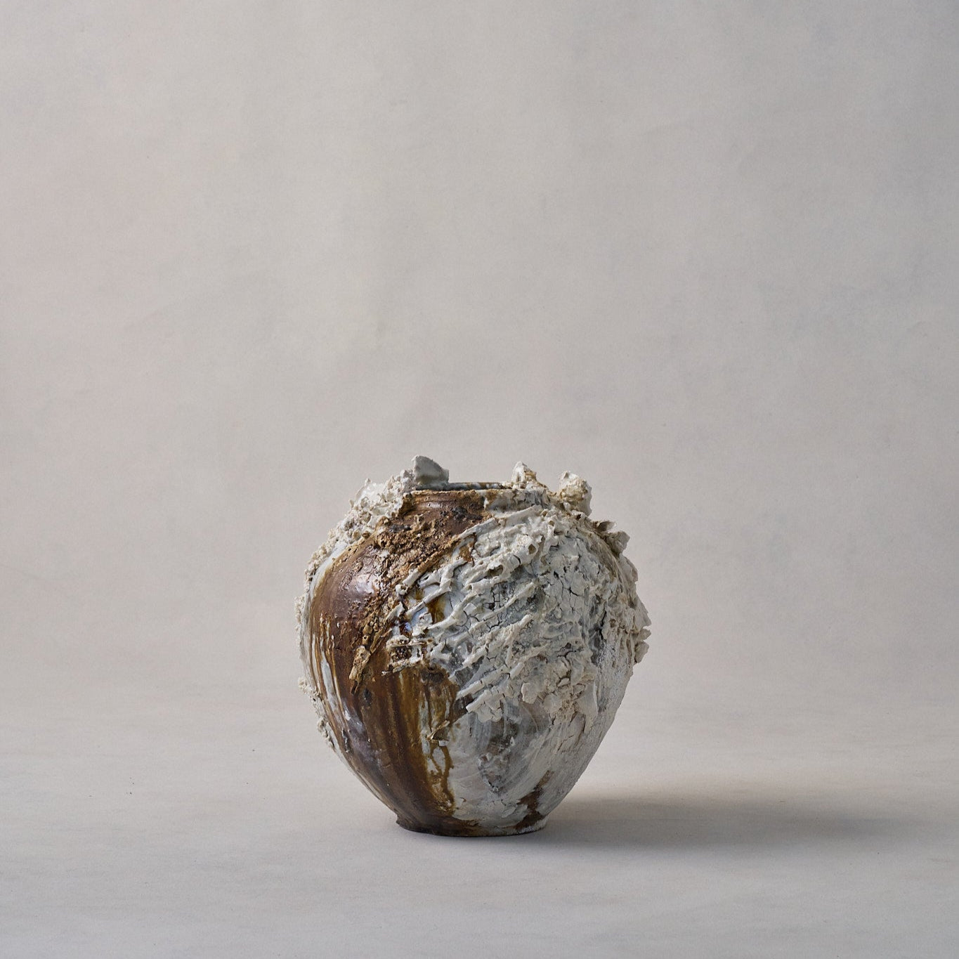 Akiko Hirai 'Medium Moon Jar No.04, 2025' (AH2526)