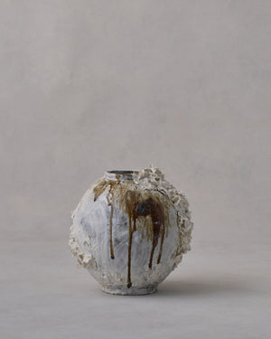 Akiko Hirai 'Mon-Shiro-Cho Butterfly Moon Jar No.04, 2025' (AH2570)