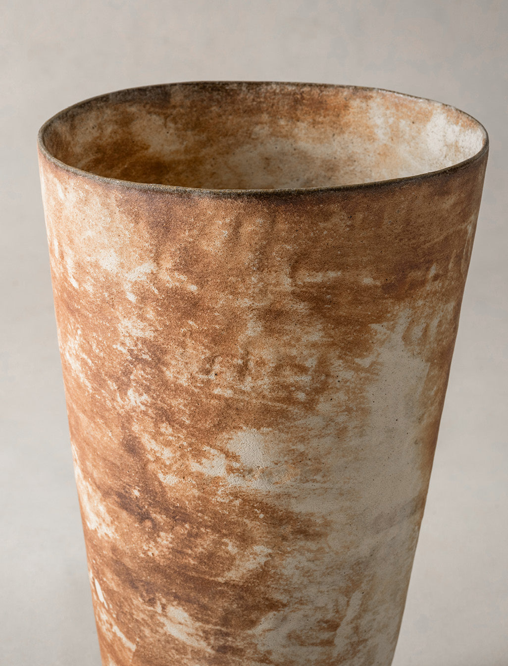 Yoshimitsu Ishihara, 'Akasabi' Rust Tall Vessel, 2021 (YI2401)