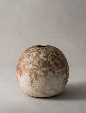 Yoshimitsu Ishihara, Rust Round Vessel with Ash, 2022 (YI2407)